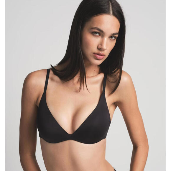 Skims Wireless Form Super Push-Up Bra, Onyx, 36B - Picture 4 of 4